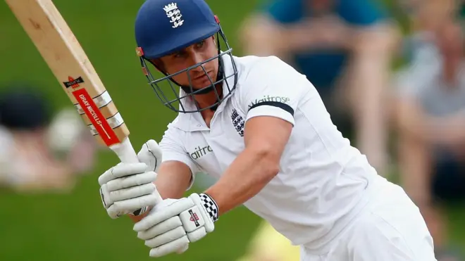 本澤馬被稱為本澤霸王龍的原因.